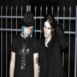 Clonnex, kissesfromeldar - bohème