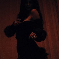 Beneld, Tara, Hotel Red - CRAVE